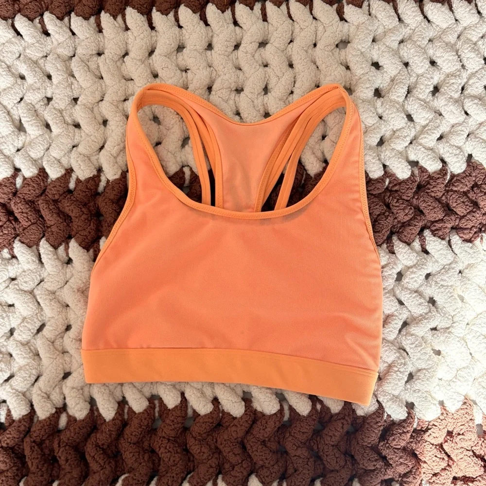 Fabletics Coral Sports Bra - Picture 4 of 5